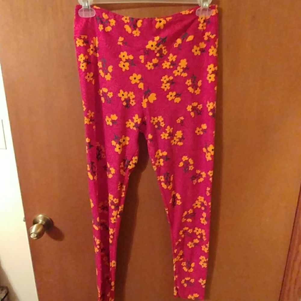 Lularoe Leggings Tall and Curvy